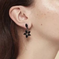 Hot Boutiques de musées Boucles d'oreilles Clips Auguste Renoir - Jeune Femme à la voilette -