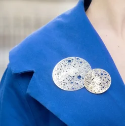 Boutiques de musées Broches-Grande broche magnétique Lunar - Métal mat