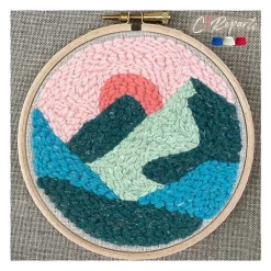 Sale Boutiques de musées Kit Punch Needle 1 Motif - Montagnes