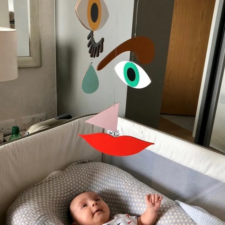 Clearance Boutiques de musées Mobile en bois Expression