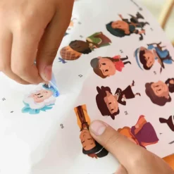 Discount Boutiques de musées Poster pédagogique Femmes Célèbres + 46 stickers - Poppik