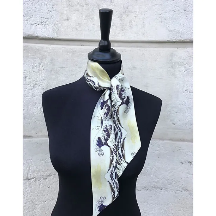 Boutiques de musées Foulards, Étoles, Châles-Silky Katsushika Hokusai - La grande vague