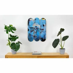 New Boutiques de musées Skateboards Triptyque Jean-Michel Basquiat - Untitled (Angel), 1982 - The Skateroom
